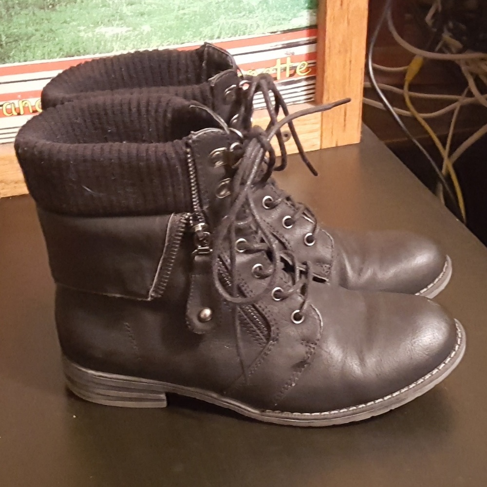 Black Ankle Boots size 7